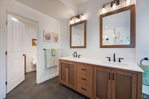 4727 Woodview Drive Santa Rosa CA 95405