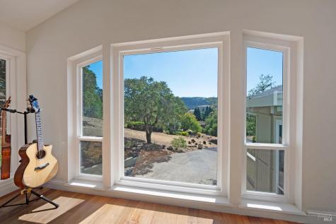 4727 Woodview Drive Santa Rosa CA 95405