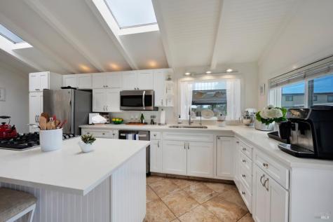7036 Cliff Avenue Bodega Bay CA 94923