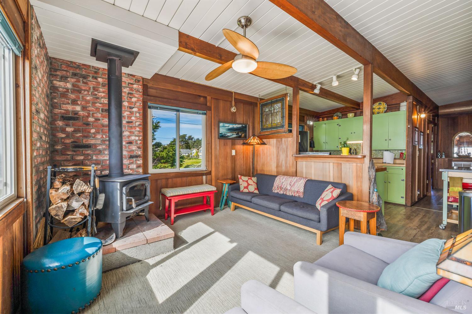 1440 Navarro Bluff Road Albion CA 95410