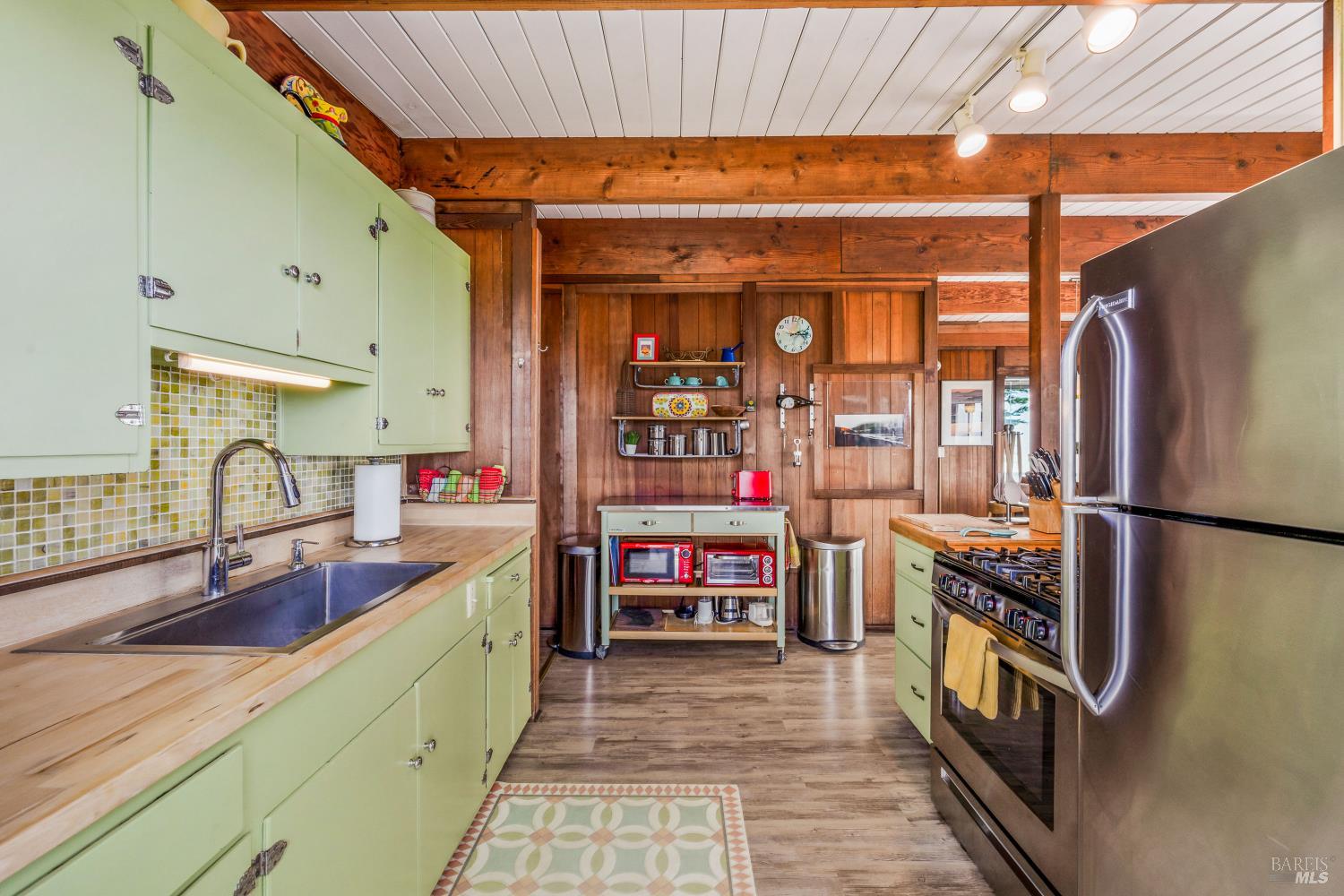 1440 Navarro Bluff Road Albion CA 95410