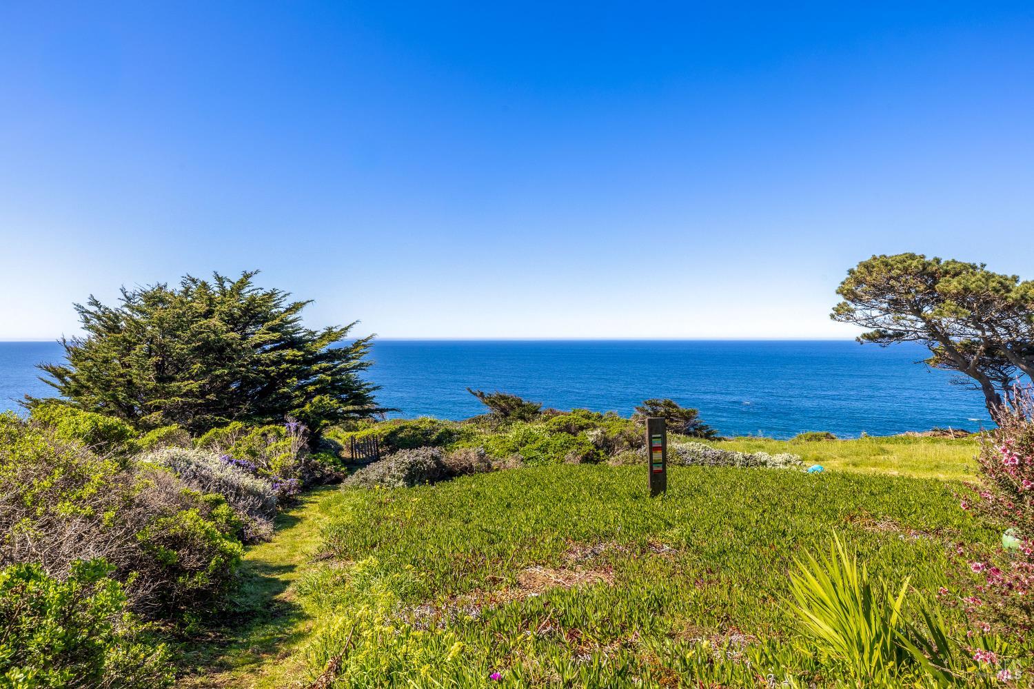 1440 Navarro Bluff Road Albion CA 95410