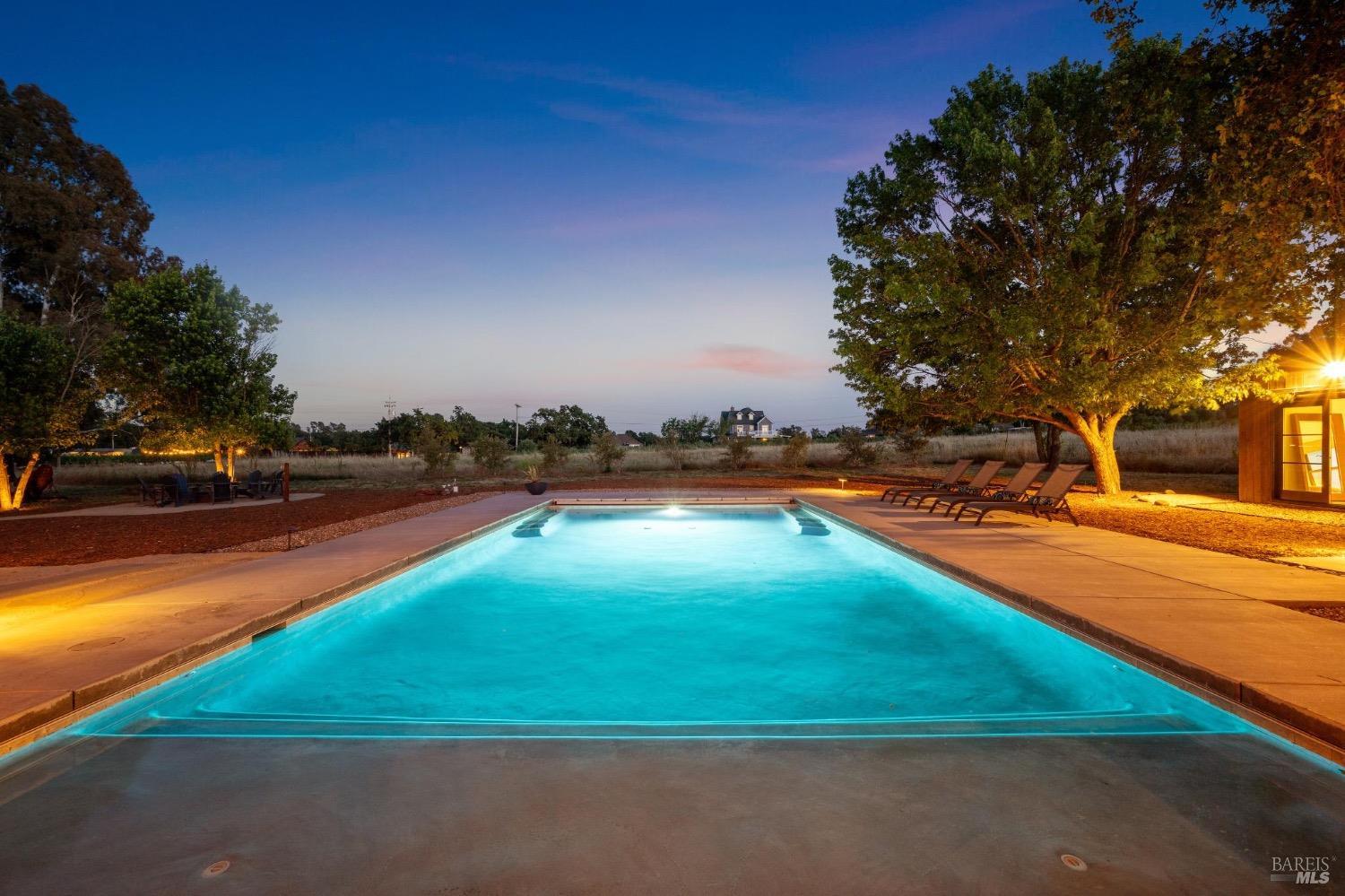 21065 Peary Avenue Sonoma CA 95476