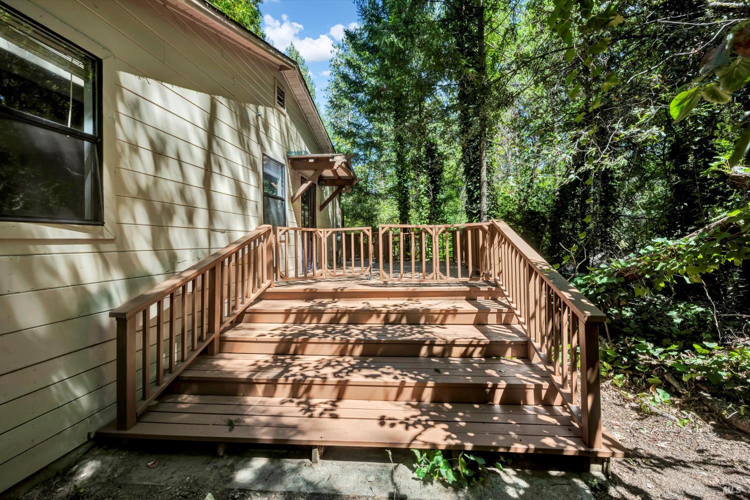 17097 Dogwood Way Middletown CA 95461