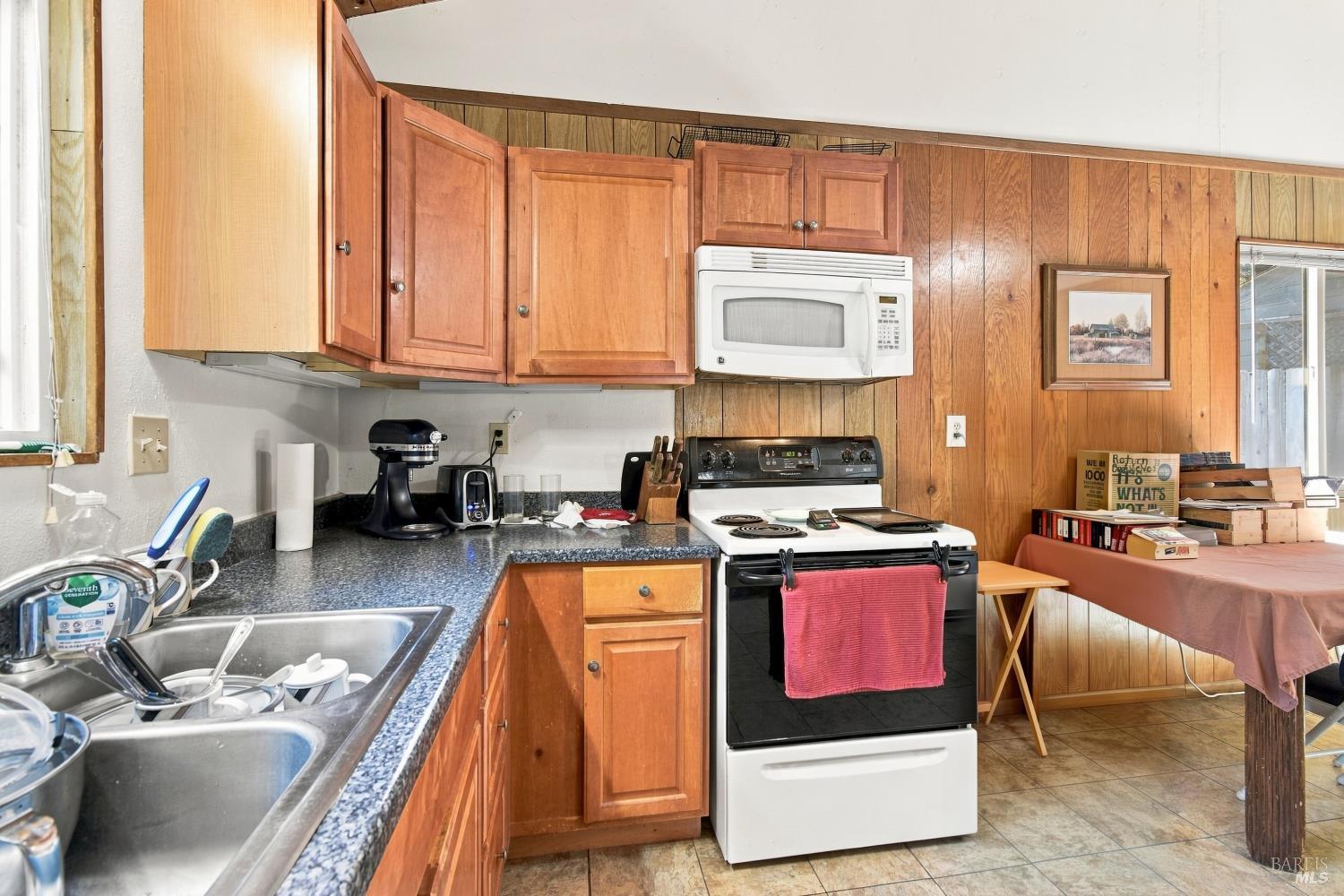 16960-16962 Taylor Lane Occidental CA 95465