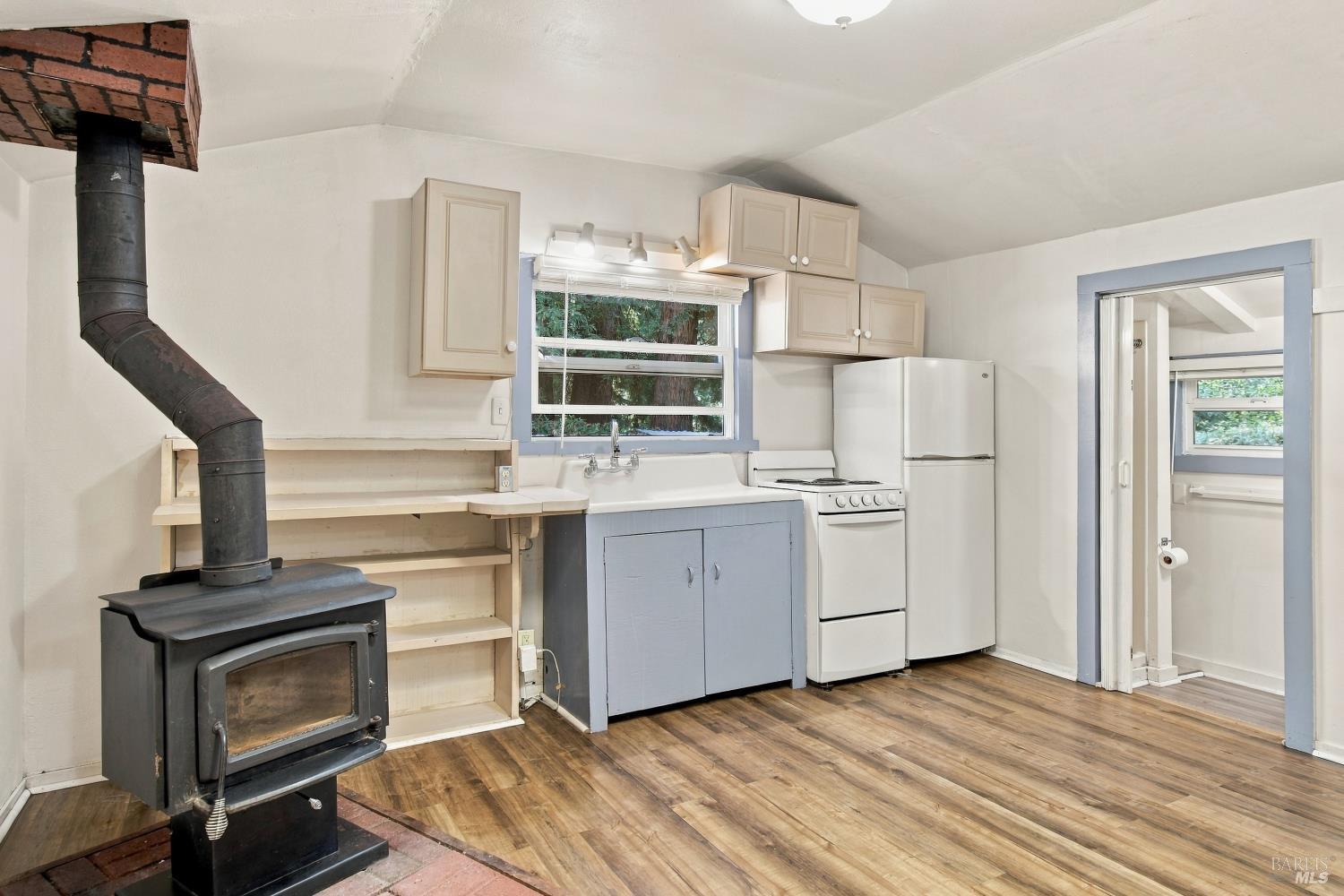 16960-16962 Taylor Lane Occidental CA 95465
