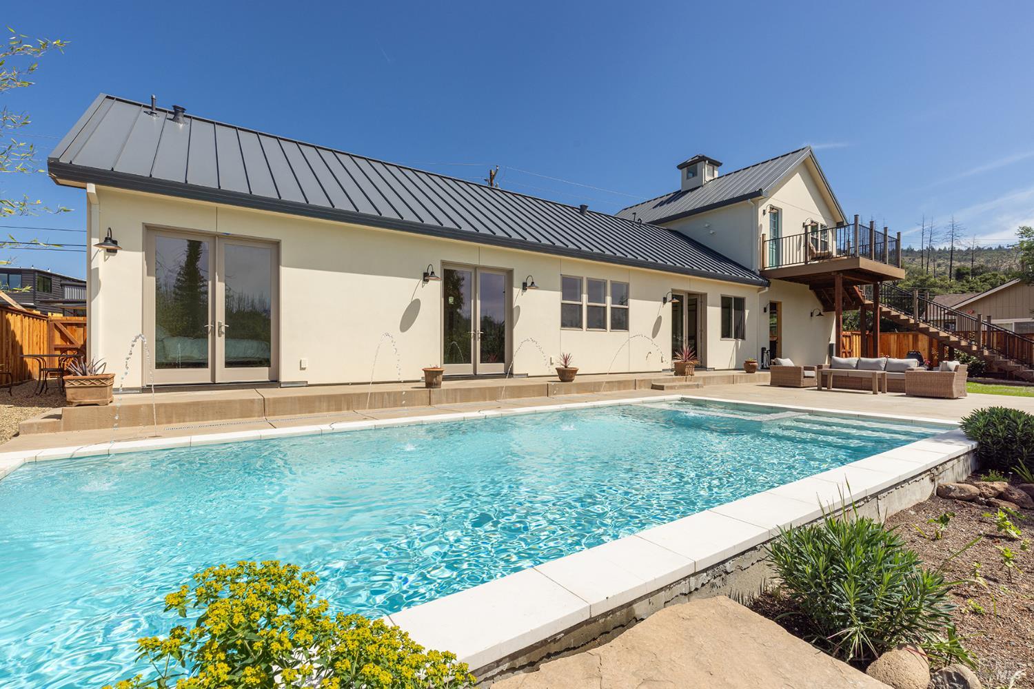 753 Sunnyside Road St. Helena CA 94574