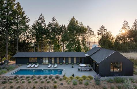 2806 Bardy Road Santa Rosa CA 95404