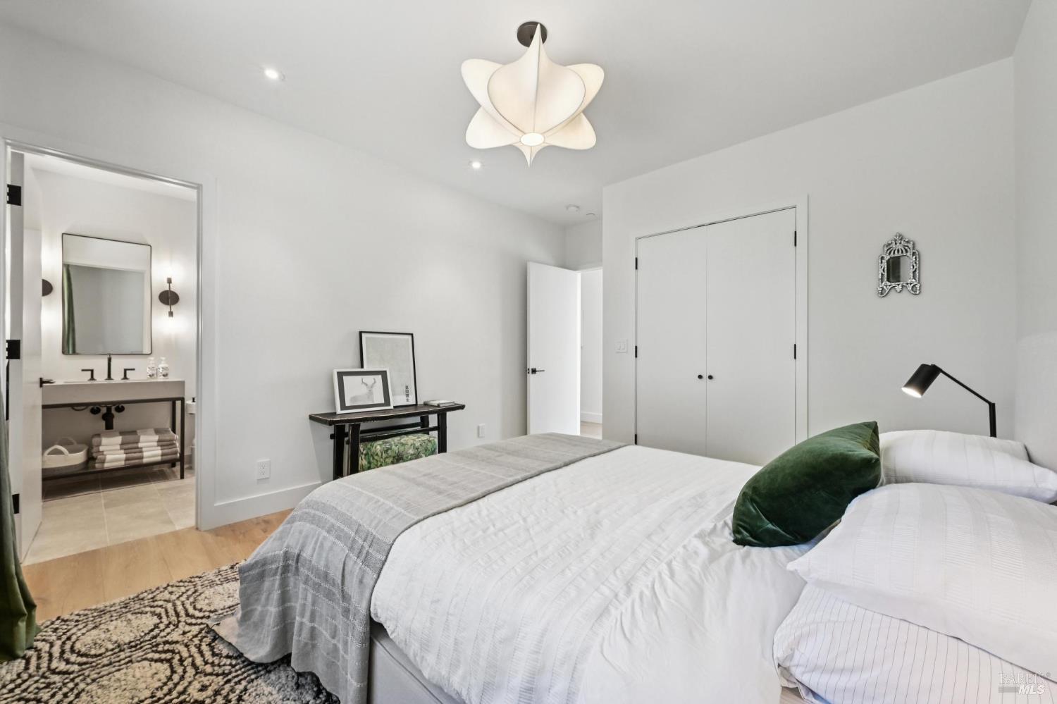 2806 Bardy Road Santa Rosa CA 95404