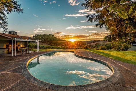 1790 Warm Springs Road Glen Ellen CA 95442