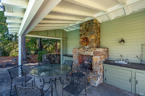 1790 Warm Springs Road Glen Ellen CA 95442