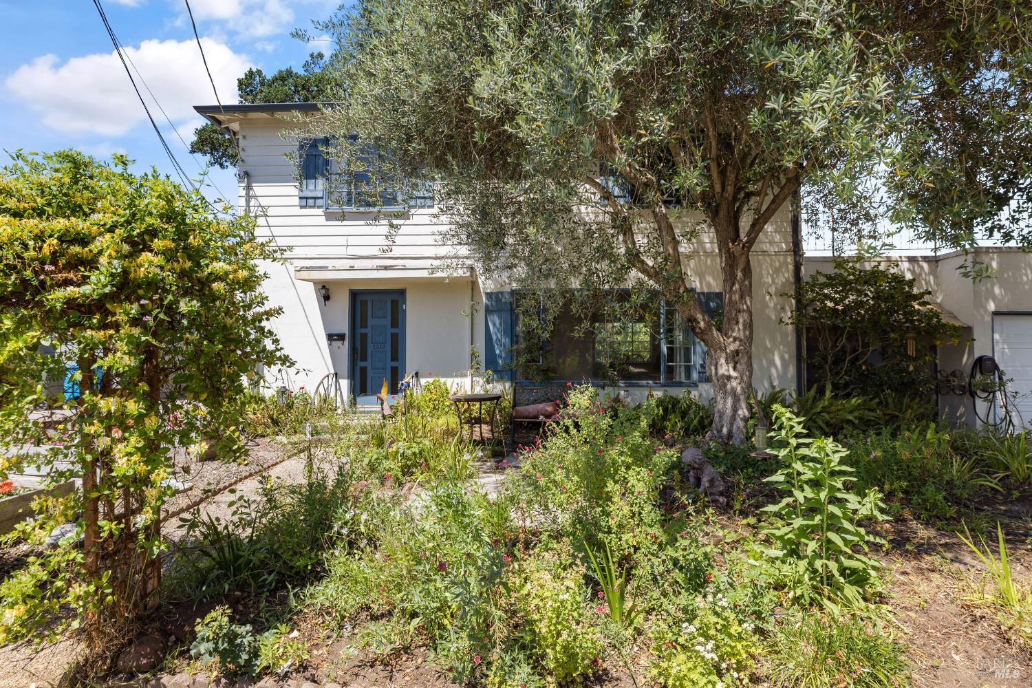 2053 Humboldt Street Santa Rosa CA 95404