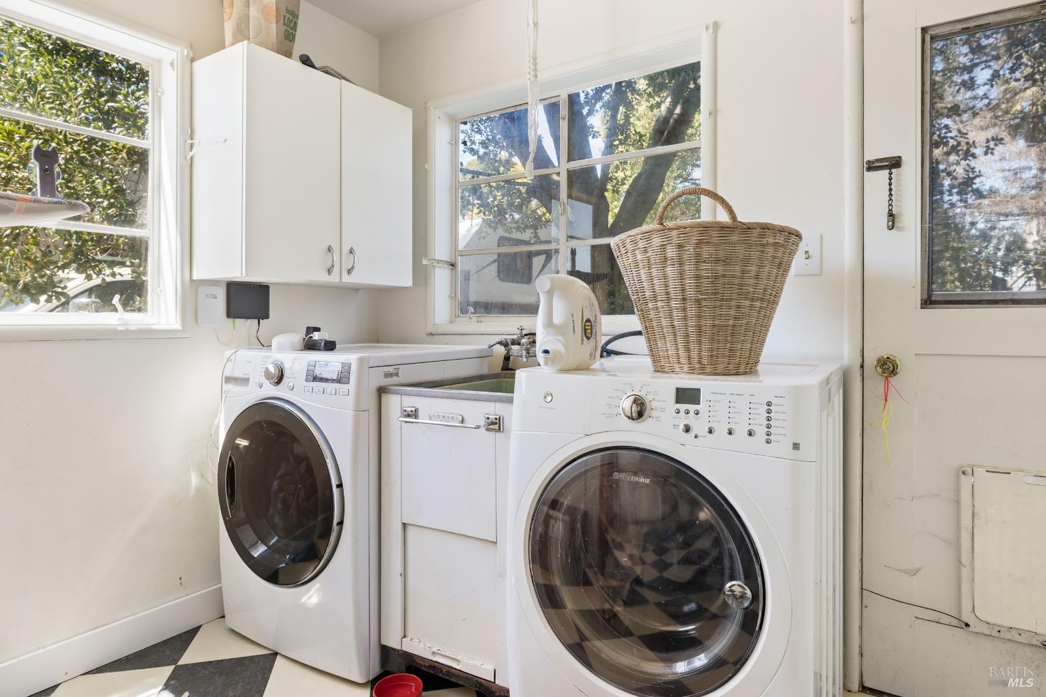 2053 Humboldt Street Santa Rosa CA 95404