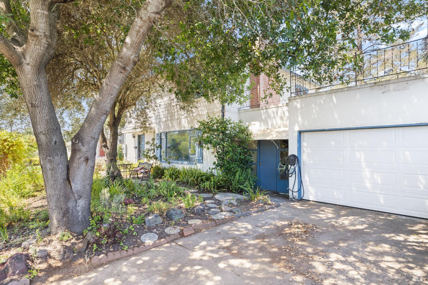 2053 Humboldt Street Santa Rosa CA 95404