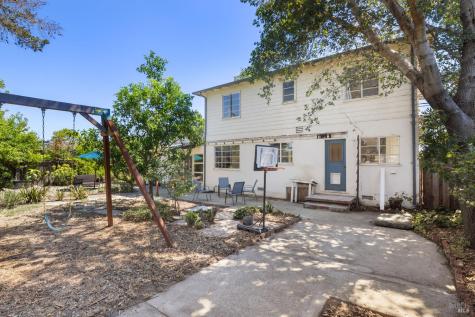 2053 Humboldt Street Santa Rosa CA 95404