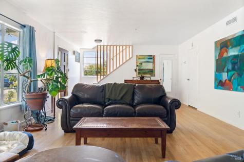 2053 Humboldt Street Santa Rosa CA 95404