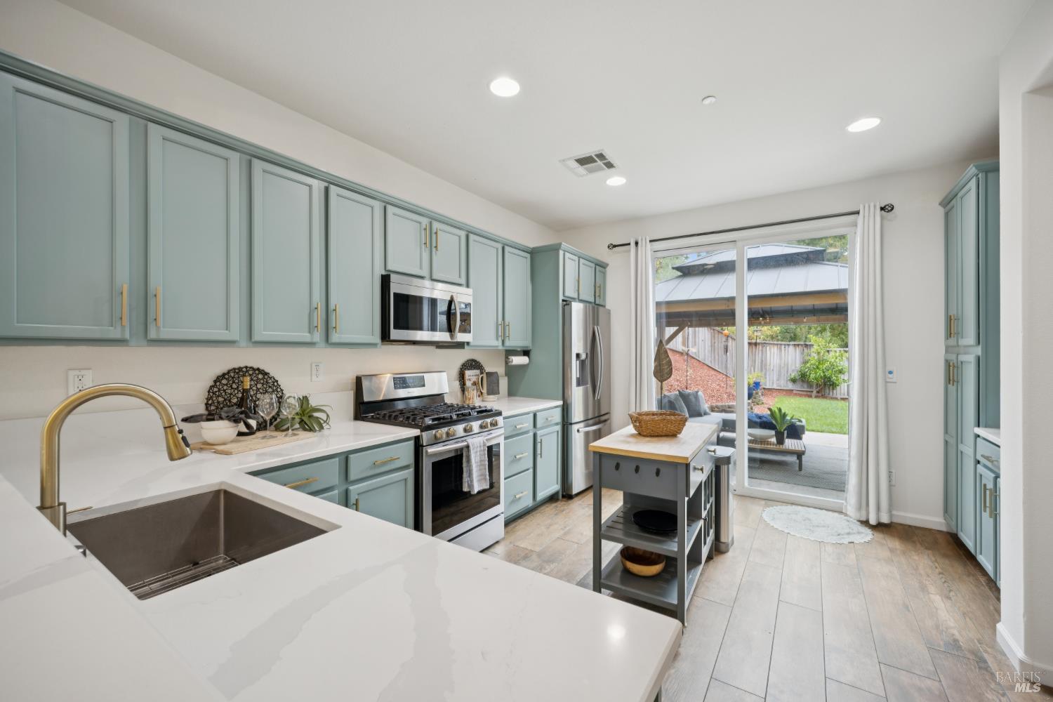1933 Verbena Drive Santa Rosa CA 95404