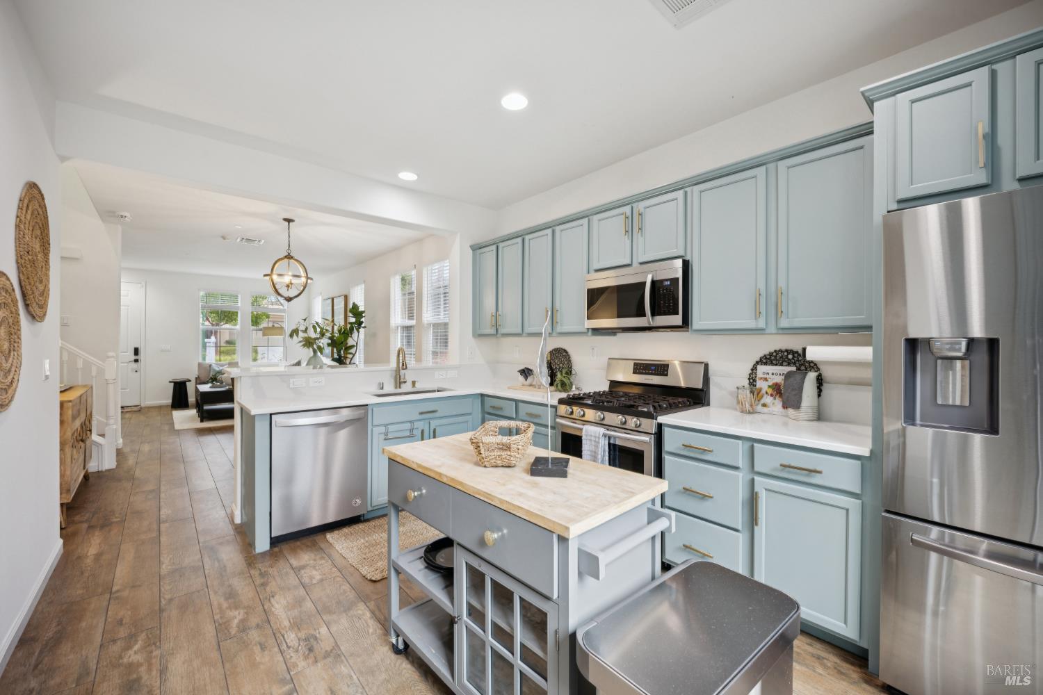 1933 Verbena Drive Santa Rosa CA 95404