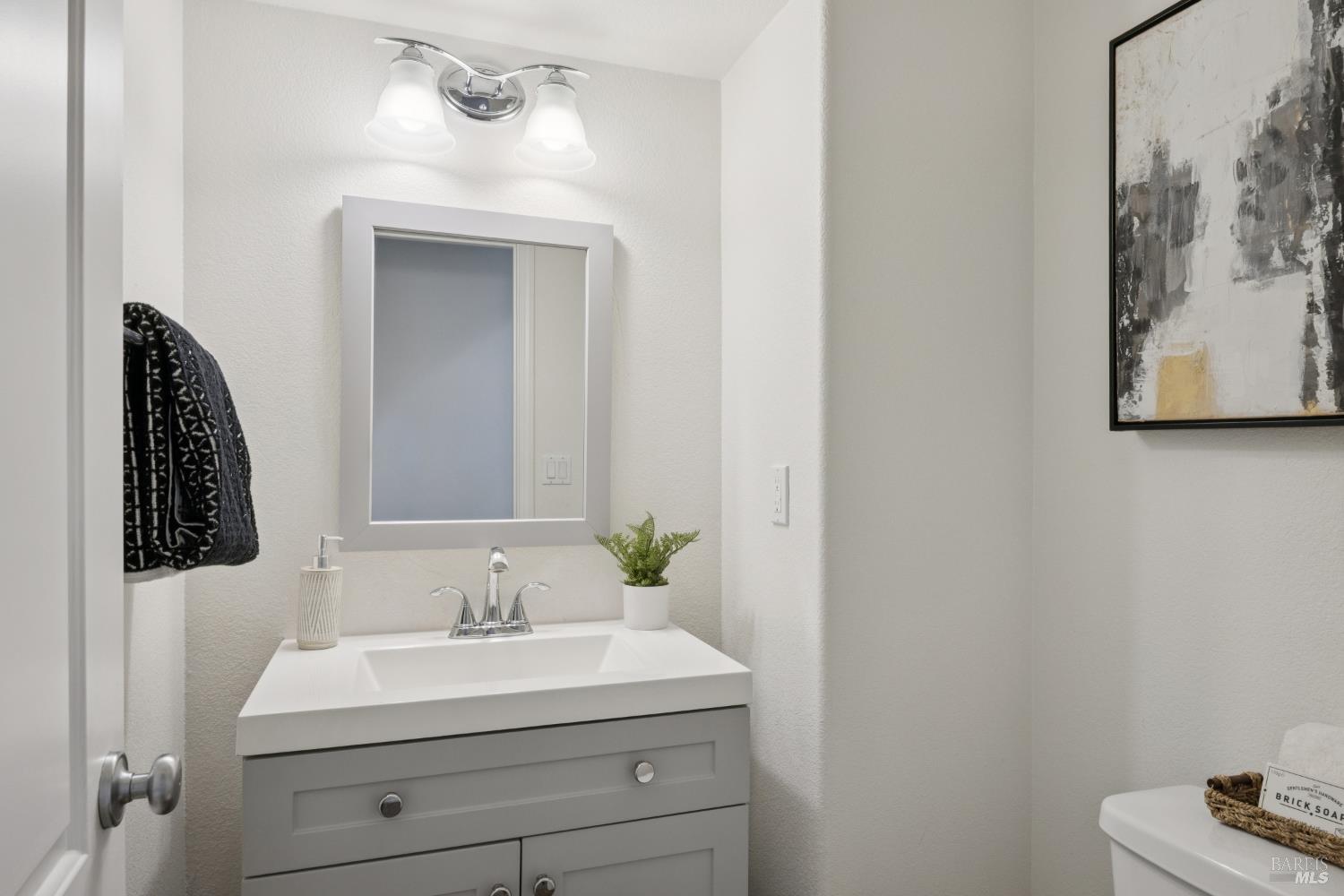1933 Verbena Drive Santa Rosa CA 95404