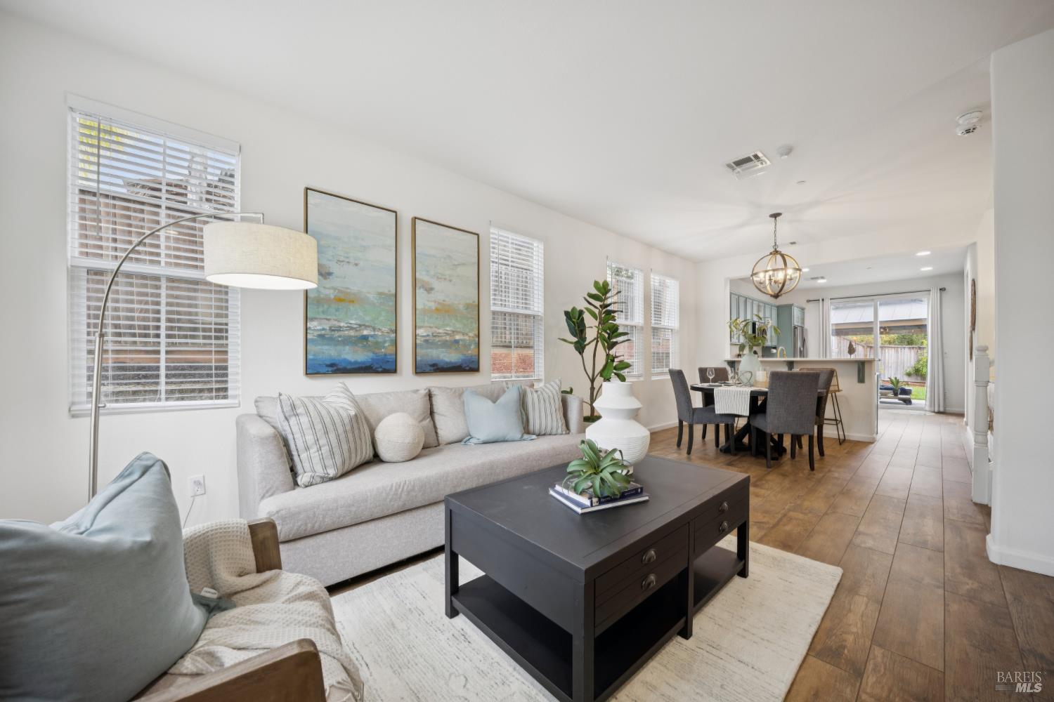 1933 Verbena Drive Santa Rosa CA 95404