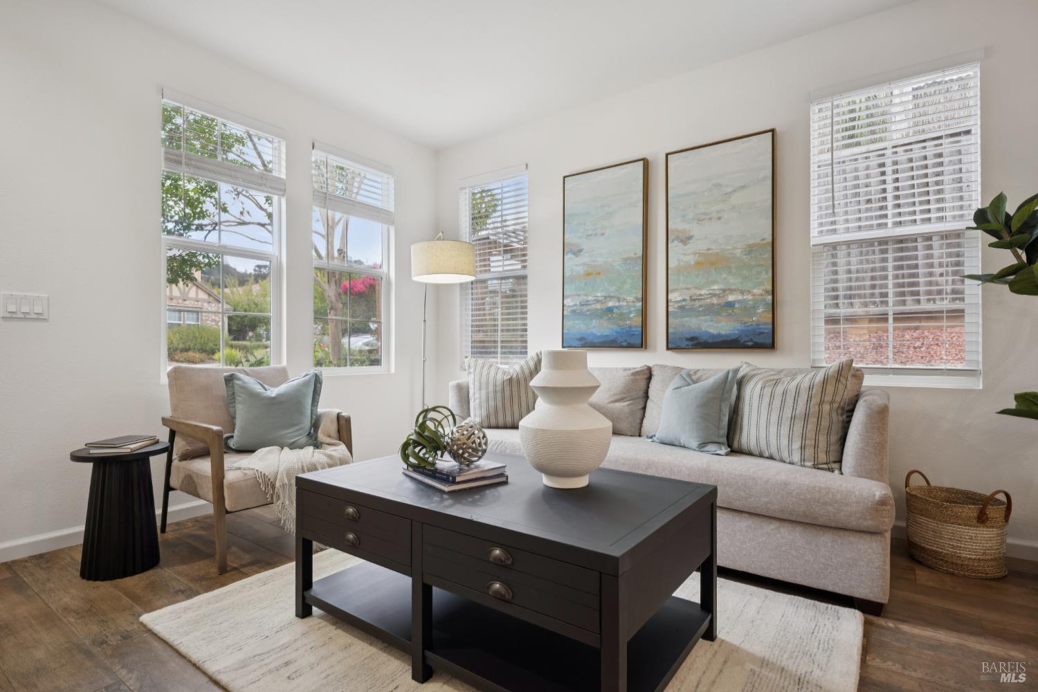 1933 Verbena Drive Santa Rosa CA 95404