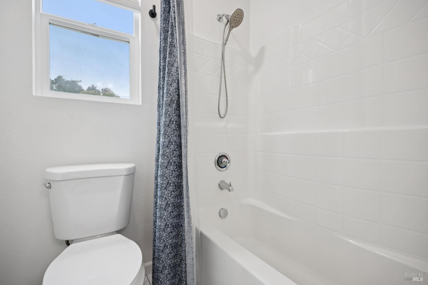 1933 Verbena Drive Santa Rosa CA 95404