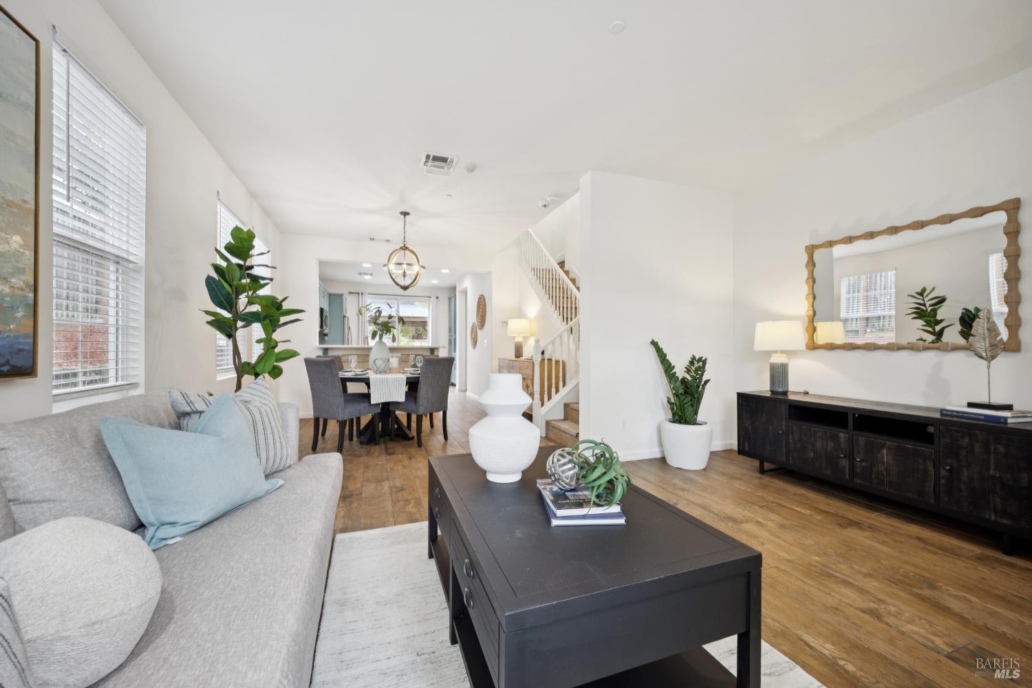 1933 Verbena Drive Santa Rosa CA 95404