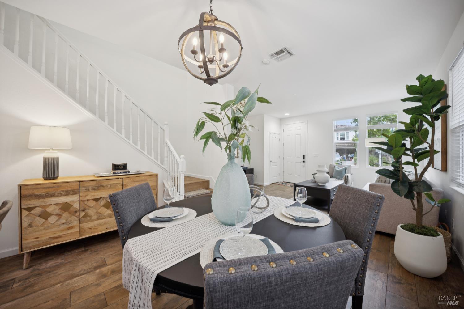 1933 Verbena Drive Santa Rosa CA 95404