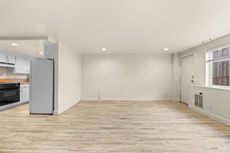 8130 Park Avenue Forestville CA 95436