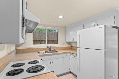 8130 Park Avenue Forestville CA 95436