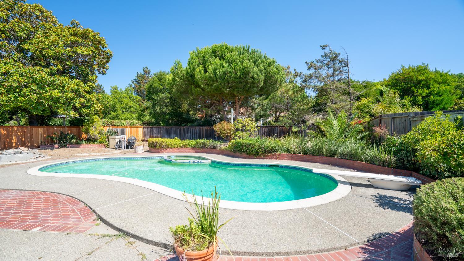 170 Riviera Drive San Rafael CA 94901