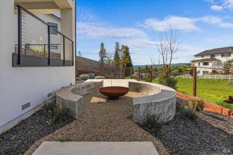 3623 Crescent Circle Santa Rosa CA 95403