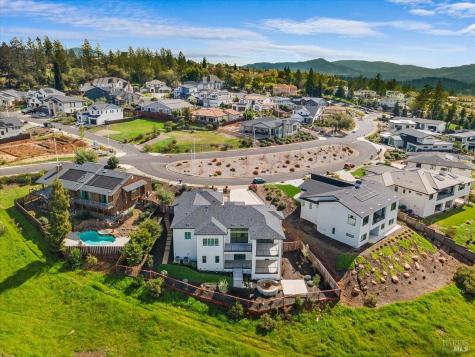 3623 Crescent Circle Santa Rosa CA 95403