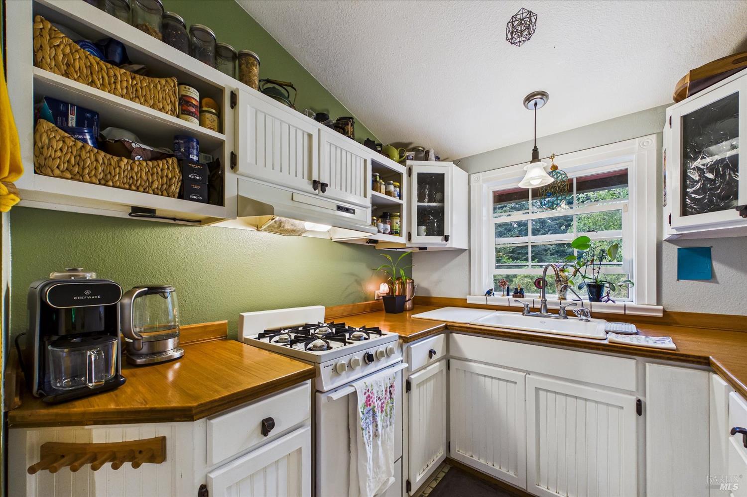 6483 Rohnerville Road Hydesville CA 95547