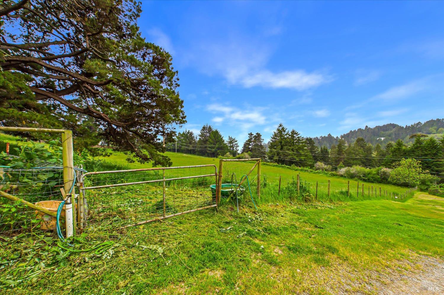 6483 Rohnerville Road Hydesville CA 95547
