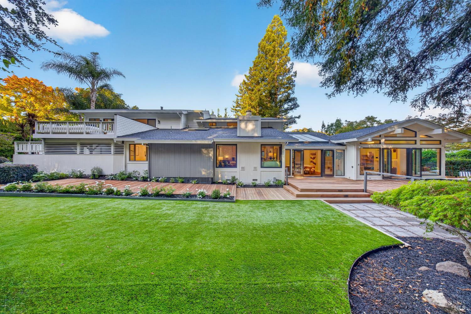 215 Laurel Grove Avenue Kentfield CA 94904