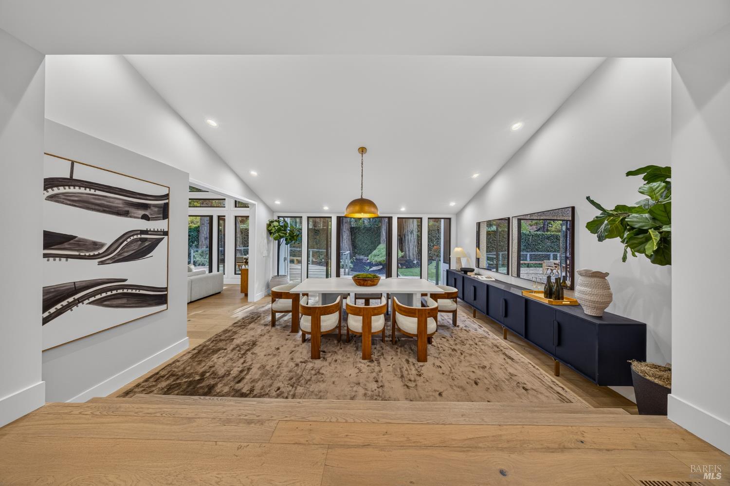 215 Laurel Grove Avenue Kentfield CA 94904