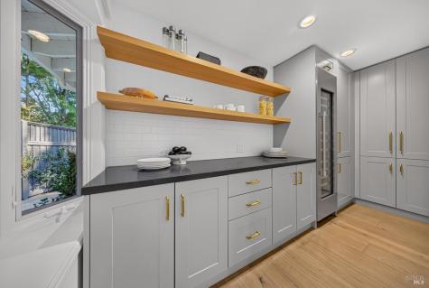 215 Laurel Grove Avenue Kentfield CA 94904