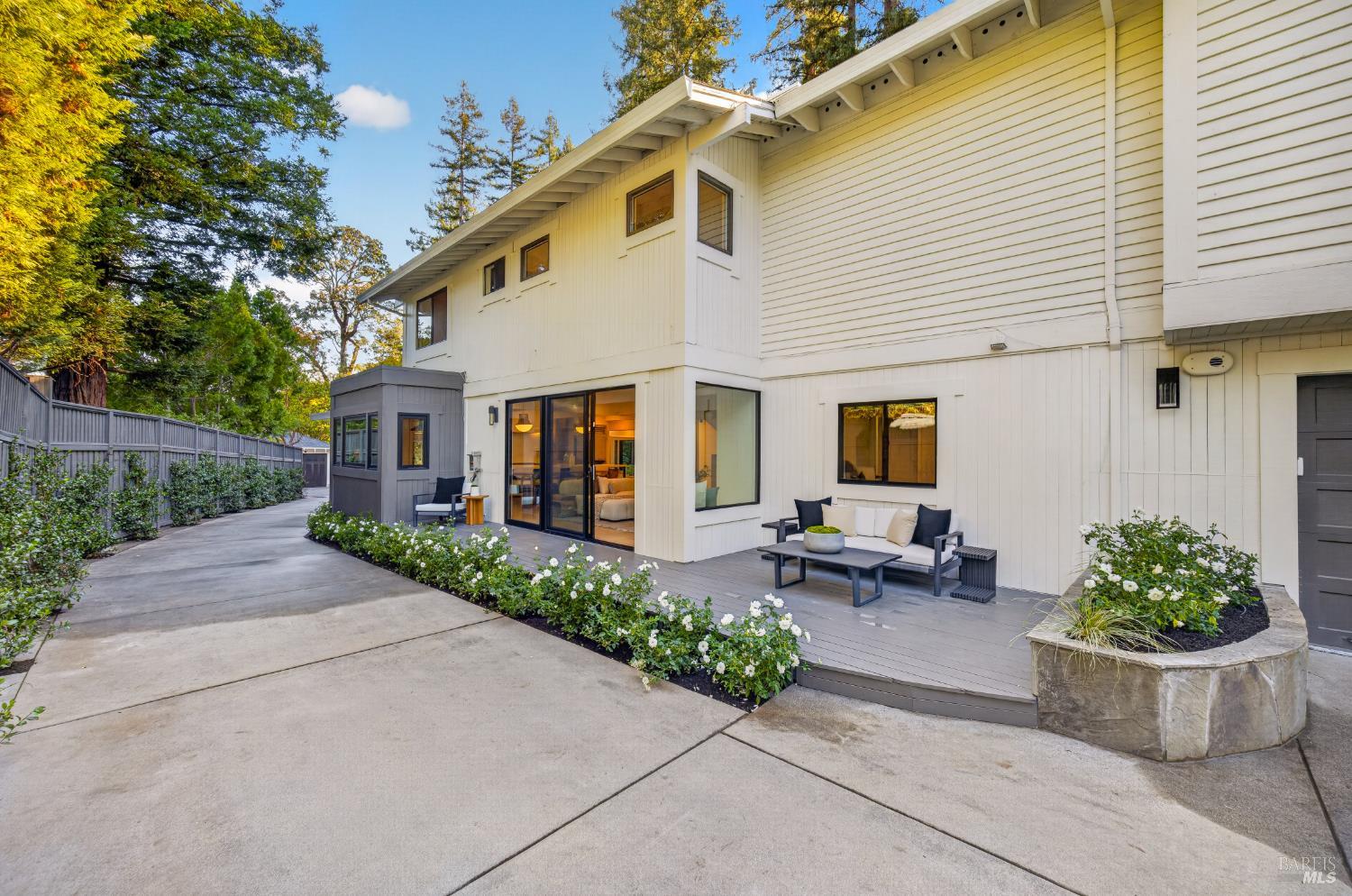 215 Laurel Grove Avenue Kentfield CA 94904
