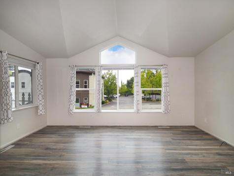 115-117 School House Lane Geyserville CA 95441