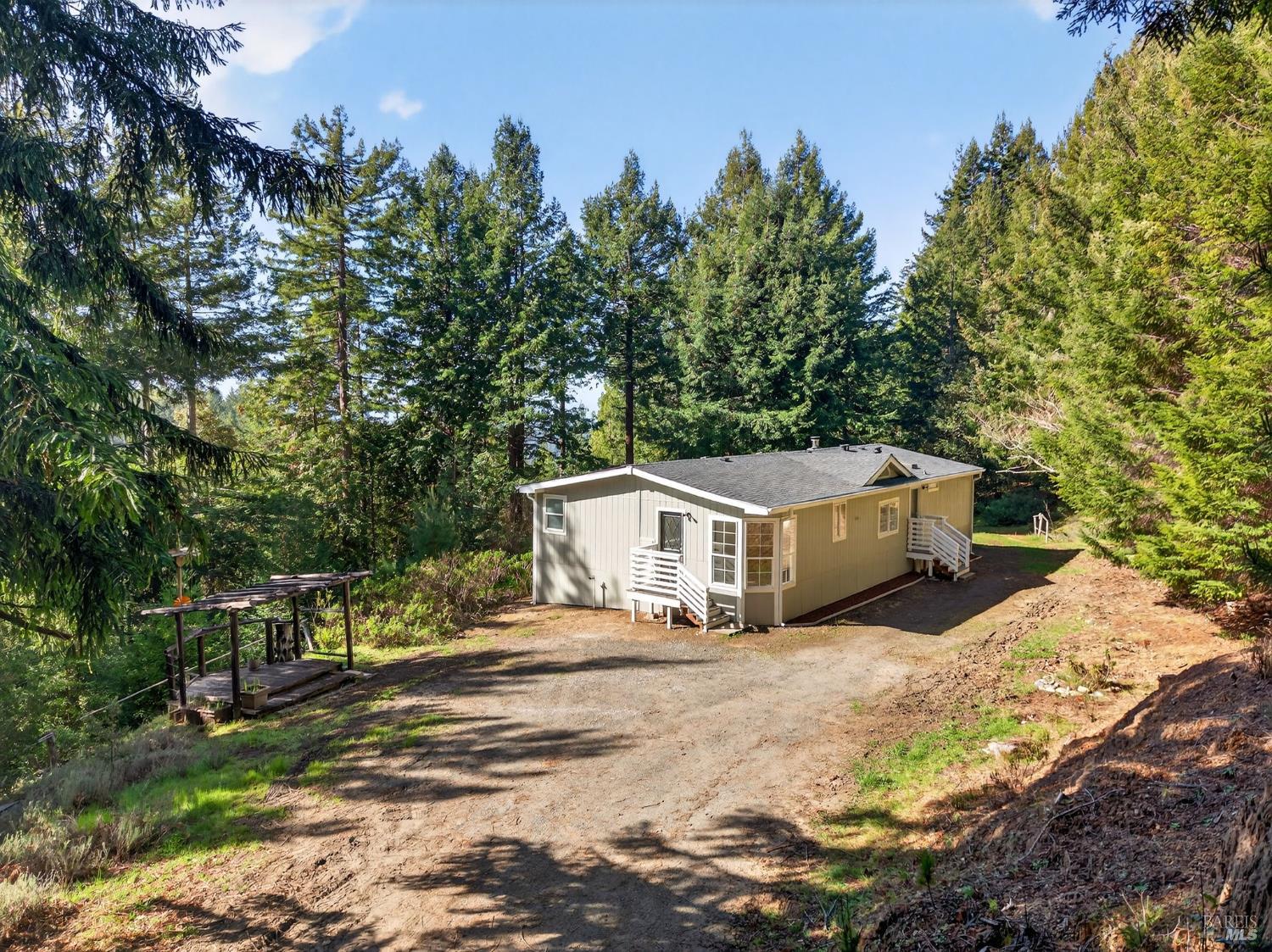40421 Mountain View Road Manchester CA 95459