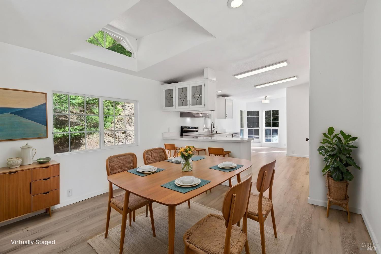 40421 Mountain View Road Manchester CA 95459