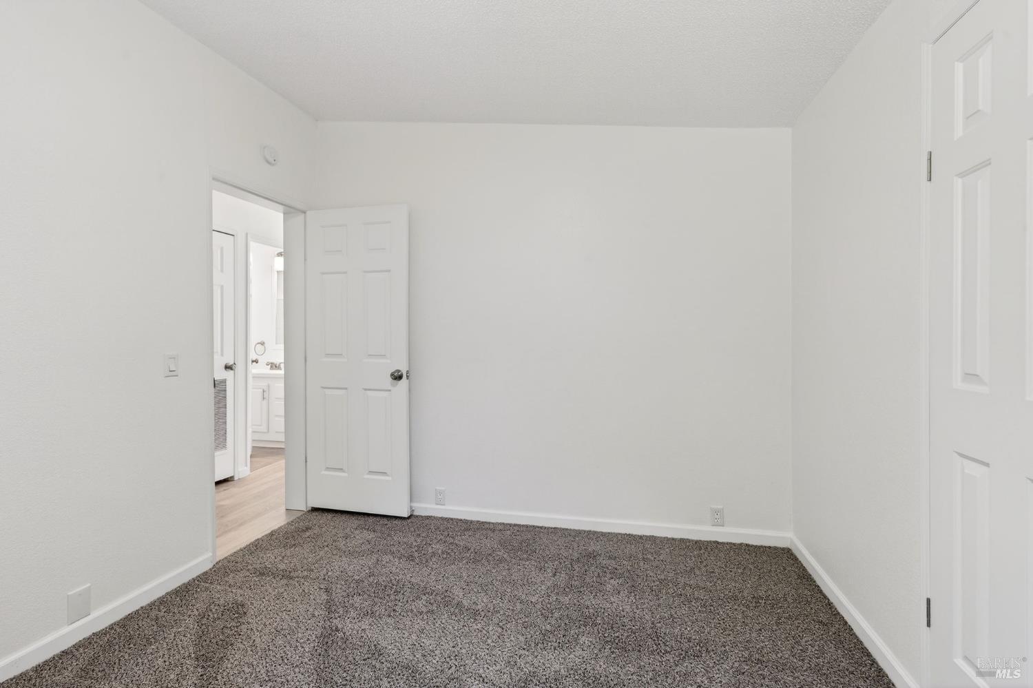40421 Mountain View Road Manchester CA 95459