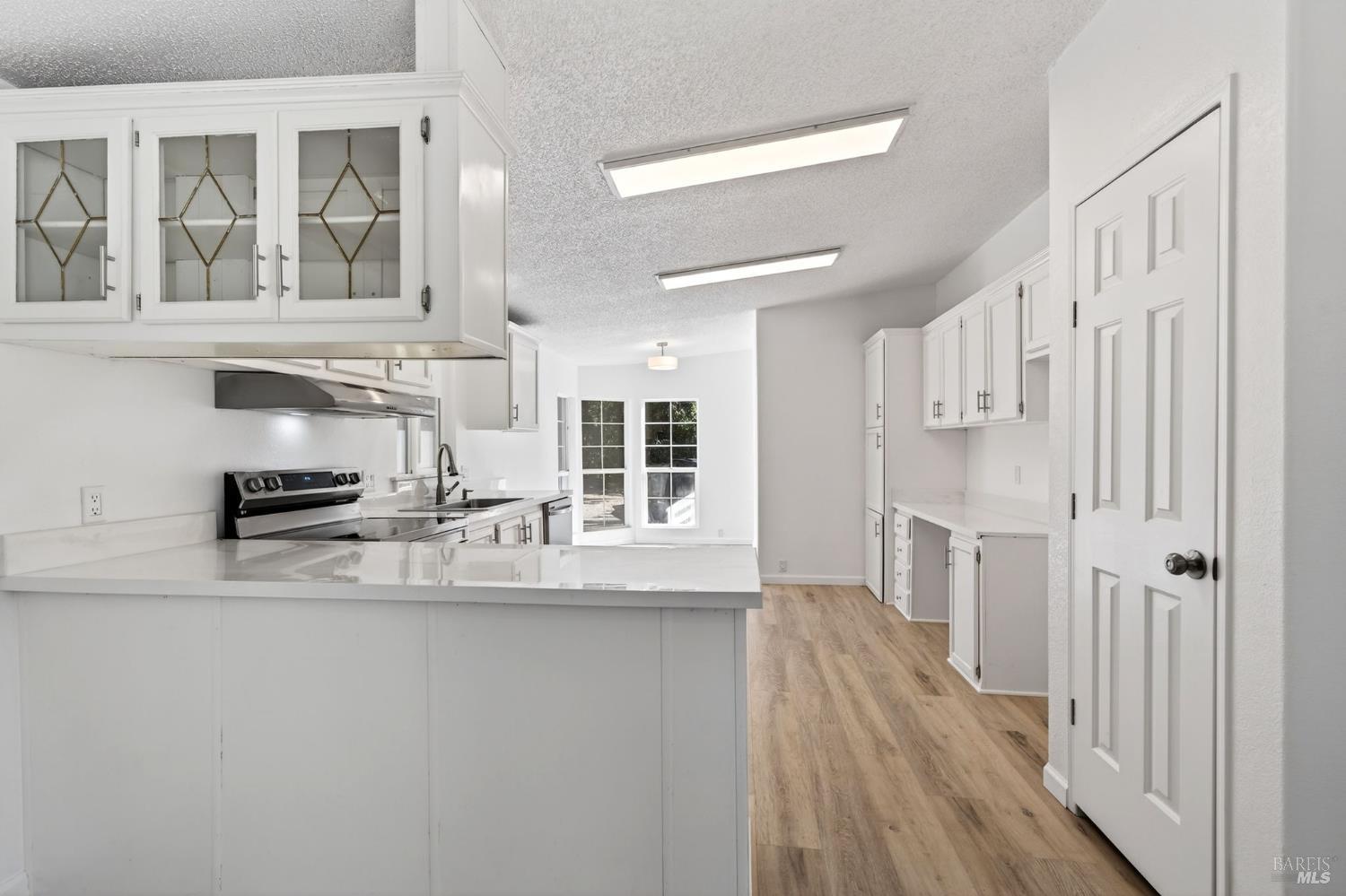 40421 Mountain View Road Manchester CA 95459