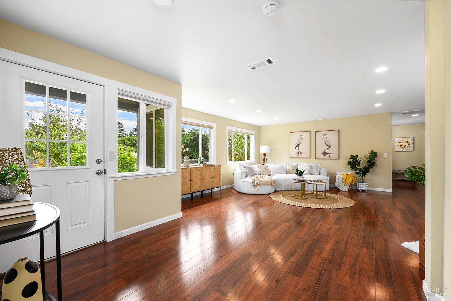 6264 Fredricks Road Sebastopol CA 95472