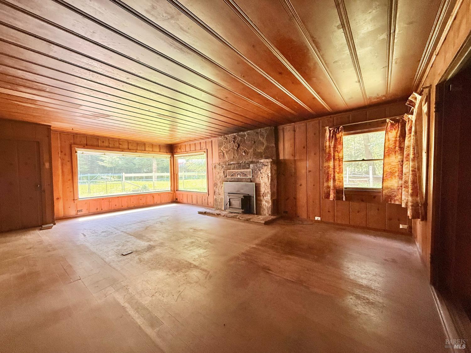 11260 Hwy 116 Highway Guerneville CA 95446