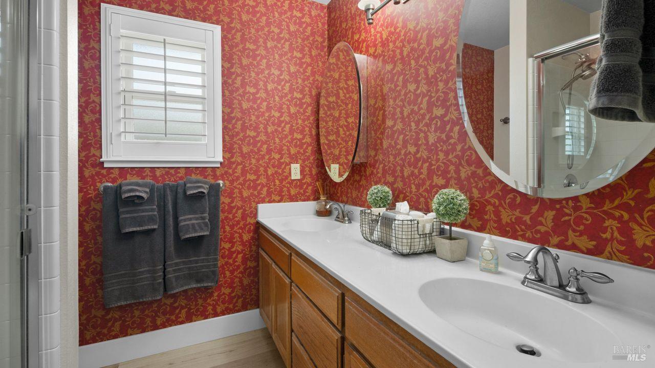 104 Furber Lane Cloverdale CA 95425