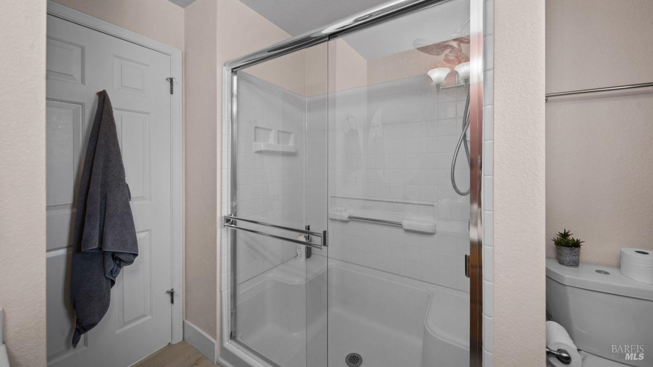104 Furber Lane Cloverdale CA 95425