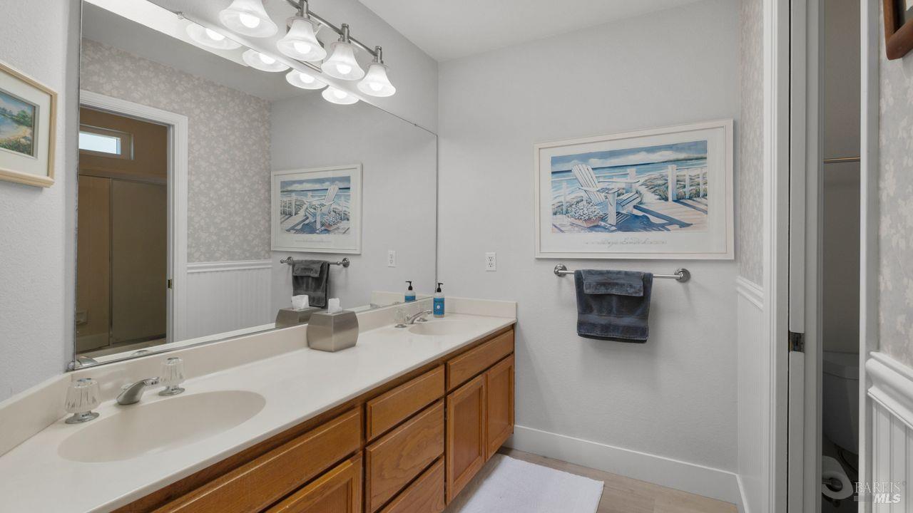 104 Furber Lane Cloverdale CA 95425