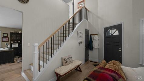 104 Furber Lane Cloverdale CA 95425